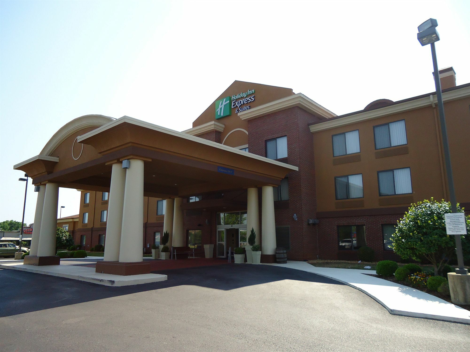 Holiday Inn Express Hotel & Suites Anniston/Oxford, An Ihg Hotel Exterior photo